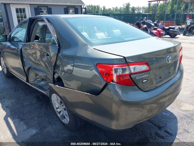 4T4BF1FK2ER411620 Toyota CAMRY LE