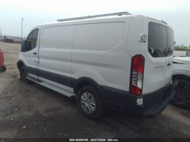 1FTNR1ZM3FKA60648 Ford Transit-250