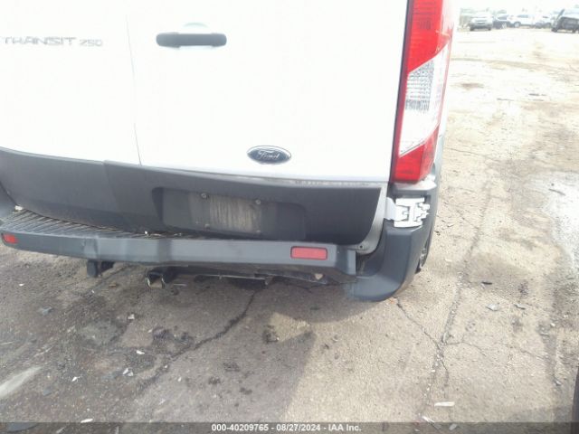 1FTNR1ZM3FKA60648 Ford Transit-250