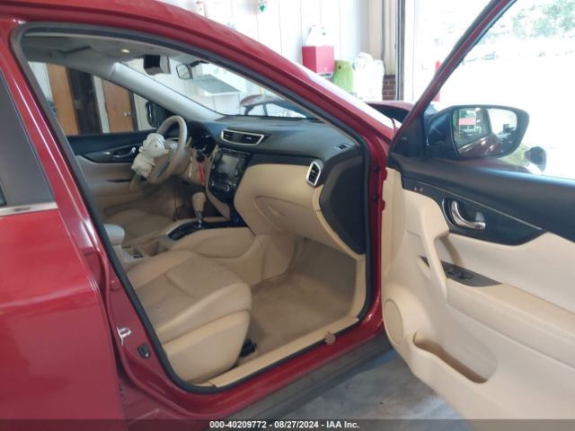 5N1AT2MT4FC852849 Nissan Rogue Sl