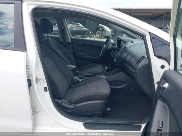 KNAFX4A60F5258110 KIA FORTE LX