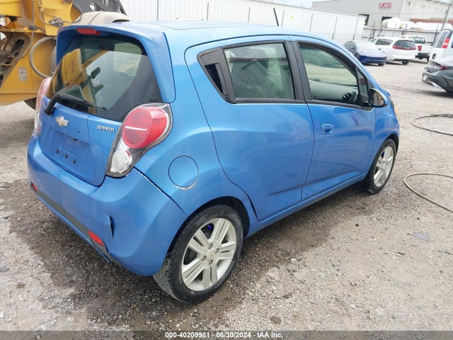 Chevrolet Spark 1lt Auto 2014 KL8CD6S97EC463185 Image 4