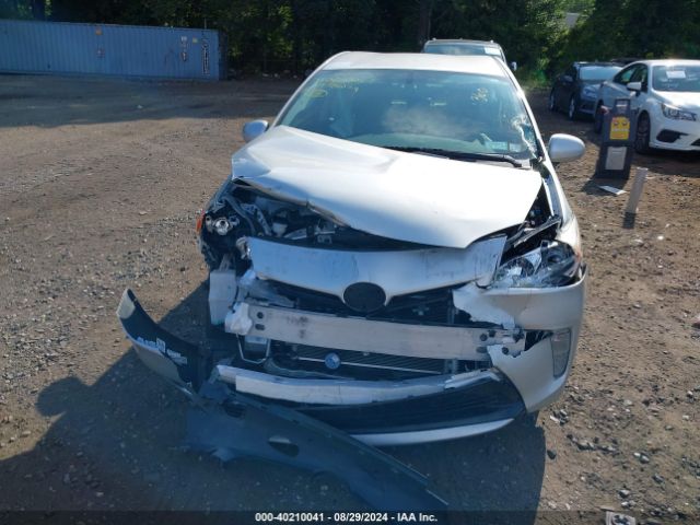 JTDKN3DUXF1872973 Toyota Prius Four