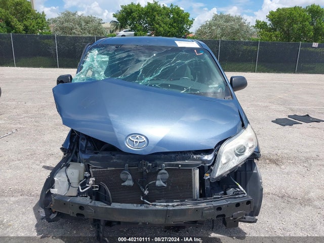 Toyota Sienna L 7 Passenger 2017 5TDZZ3DC1HS784684 Image 13