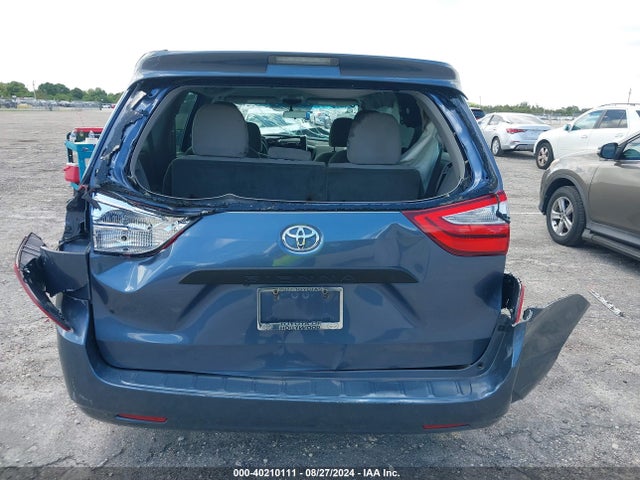Toyota Sienna L 7 Passenger 2017 5TDZZ3DC1HS784684 Image 17