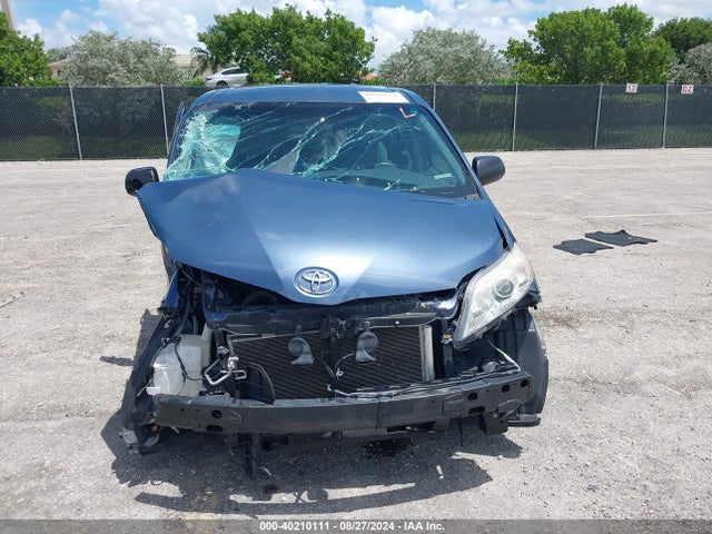 Toyota Sienna L 7 Passenger 2017 5TDZZ3DC1HS784684 Image 6