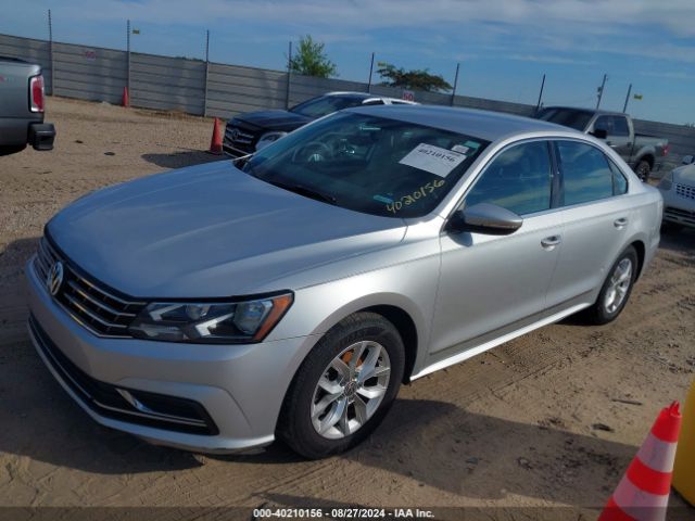 1VWAS7A39GC053656 Volkswagen Passat 1.8t S