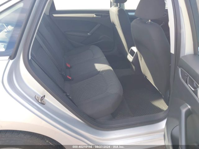 1VWAS7A39GC053656 Volkswagen Passat 1.8t S