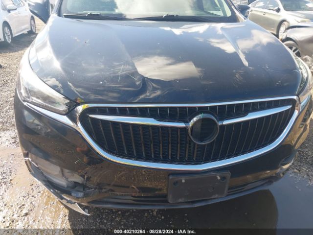 5GAERBKW8JJ151223 Buick Enclave Essence