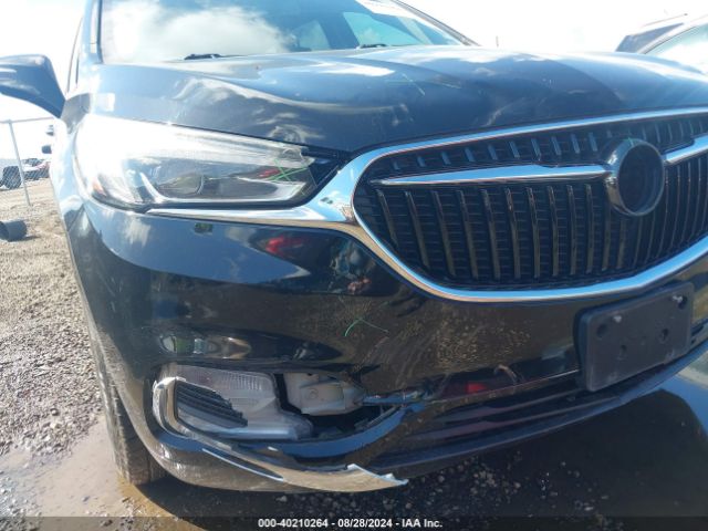 5GAERBKW8JJ151223 Buick Enclave Essence