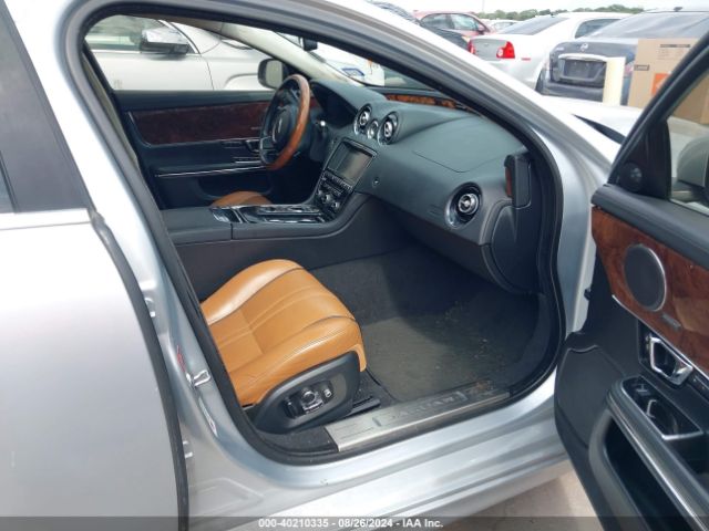 SAJWA1C7XG8W02312 Jaguar Xj R-sport