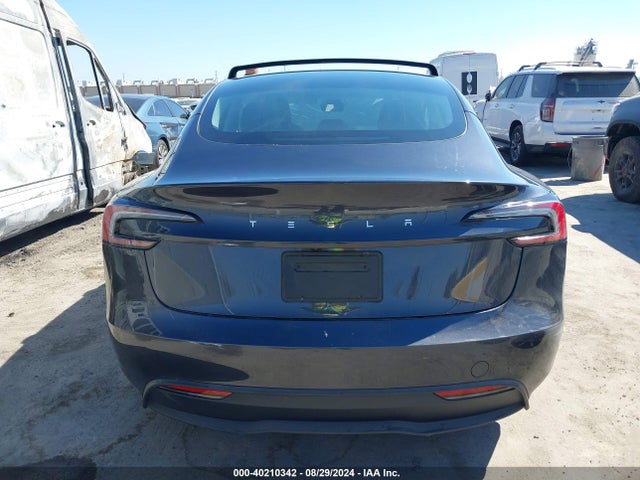 Tesla Model 3 Rear-wheel Drive 2024 5YJ3E1EA2RF749483 Image 17