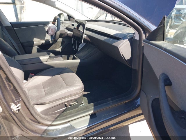 2024 TESLA MODEL 3 5YJ3E1EA2RF749483 Photo 4