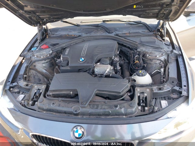 BMW 320i 2018 WBA8E1G54JNU88902 Image 10