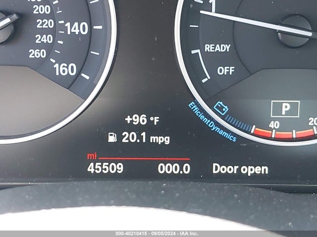 BMW 320i 2018 WBA8E1G54JNU88902 Image 7