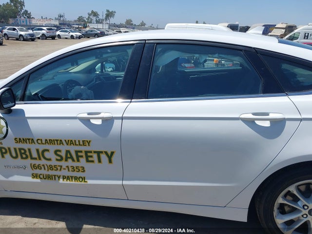Ford Fusion Hybrid Se 2019 3FA6P0LU6KR174541 Image 15