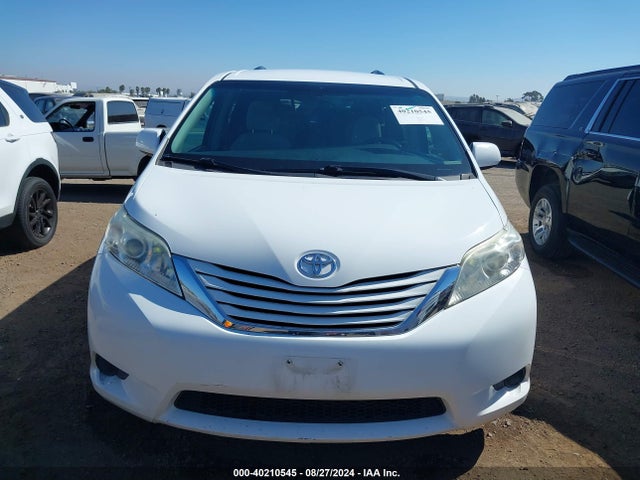 Toyota Sienna Le 8 Passenger 2017 5TDKZ3DC5HS803075 Image 12