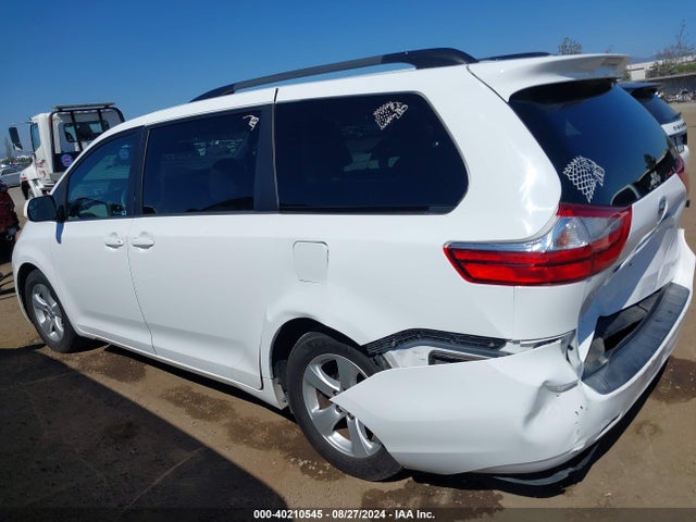 Toyota Sienna Le 8 Passenger 2017 5TDKZ3DC5HS803075 Image 14
