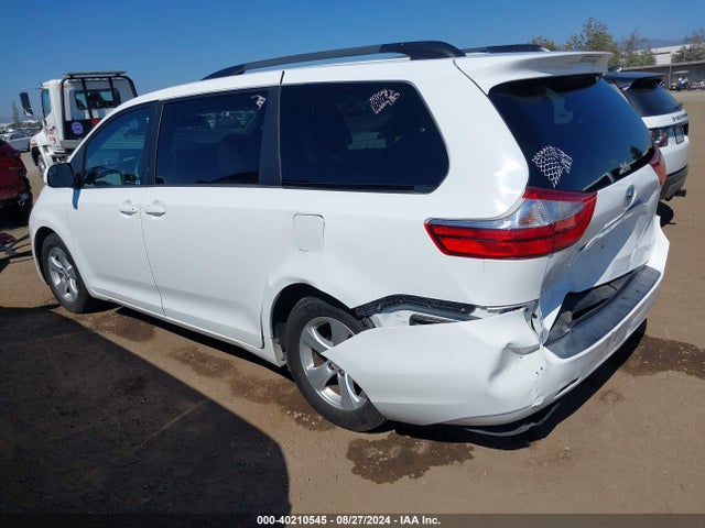 Toyota Sienna Le 8 Passenger 2017 5TDKZ3DC5HS803075 Image 3