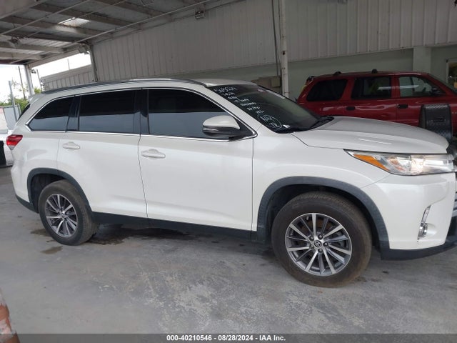 Toyota Highlander Xle 2019 5TDKZRFHXKS563024 Image 13