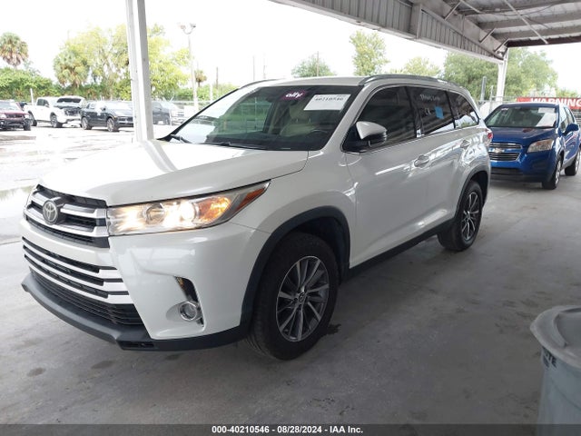 Toyota Highlander Xle 2019 5TDKZRFHXKS563024 Image 2
