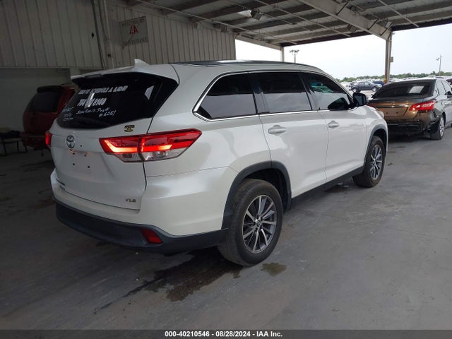 Toyota Highlander Xle 2019 5TDKZRFHXKS563024 Image 4