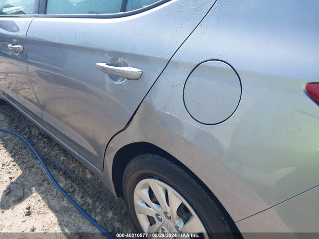 Hyundai ELANTRA SE 2017 5NPD74LF3HH126095 Image 6