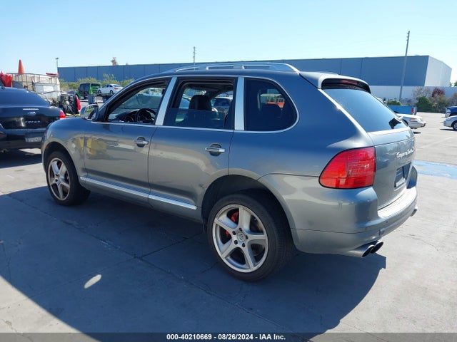 2006 PORSCHE CAYENNE WP1AC29P56LA91974 Photo 2