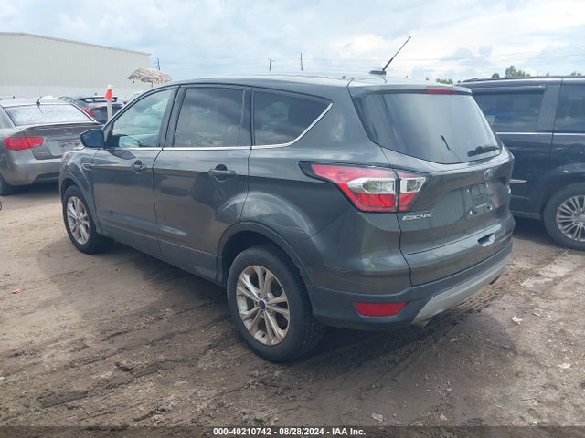 Ford ESCAPE SE 2017 1FMCU0GD6HUC97723 Image 3