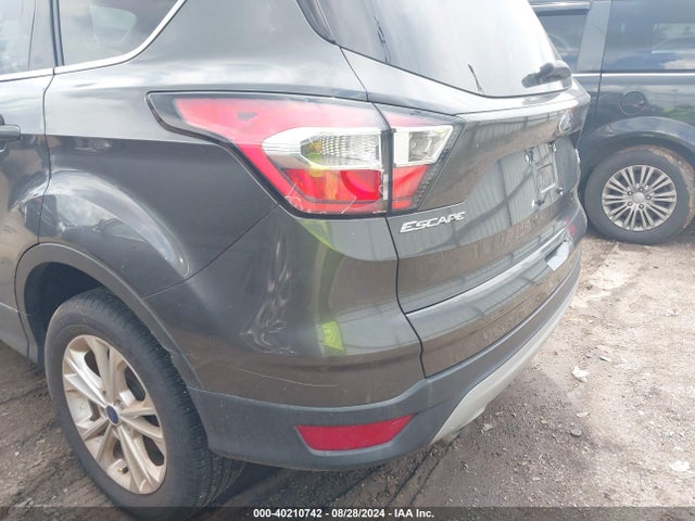 Ford ESCAPE SE 2017 1FMCU0GD6HUC97723 Image 6