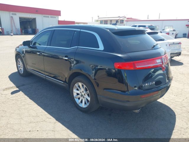 2LMHJ5NK5GBL02951 Lincoln Mkt Livery