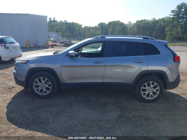 1C4PJMCB5HW520638 Jeep Cherokee Latitude 4x4