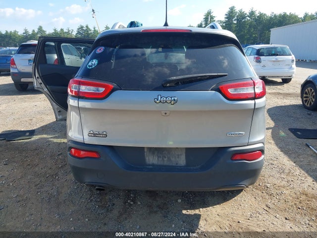 1C4PJMCB5HW520638 Jeep Cherokee Latitude 4x4