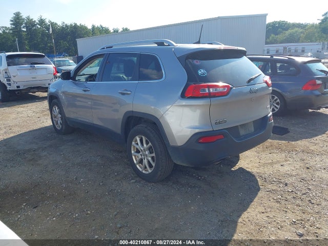 1C4PJMCB5HW520638 Jeep Cherokee Latitude 4x4
