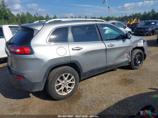 1C4PJMCB5HW520638 Jeep Cherokee Latitude 4x4