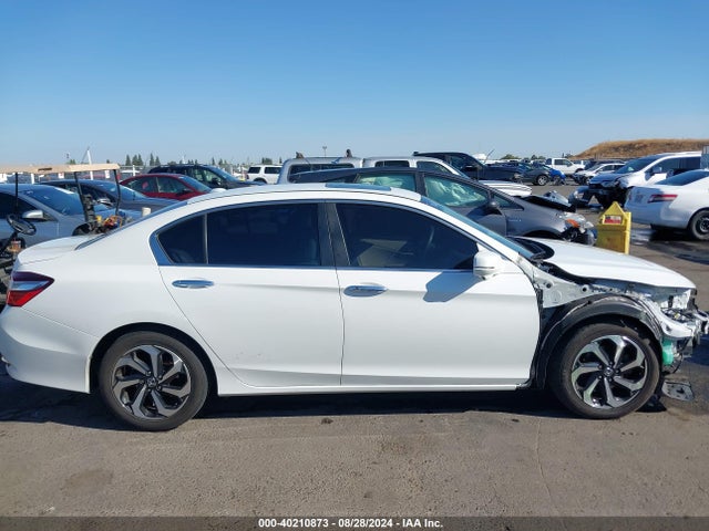 Honda ACCORD EX 2017 1HGCR2F75HA167870 Image 14
