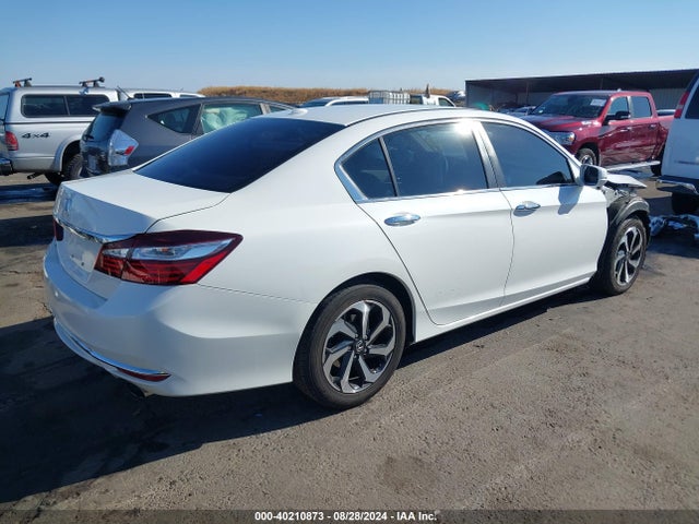 Honda ACCORD EX 2017 1HGCR2F75HA167870 Image 4