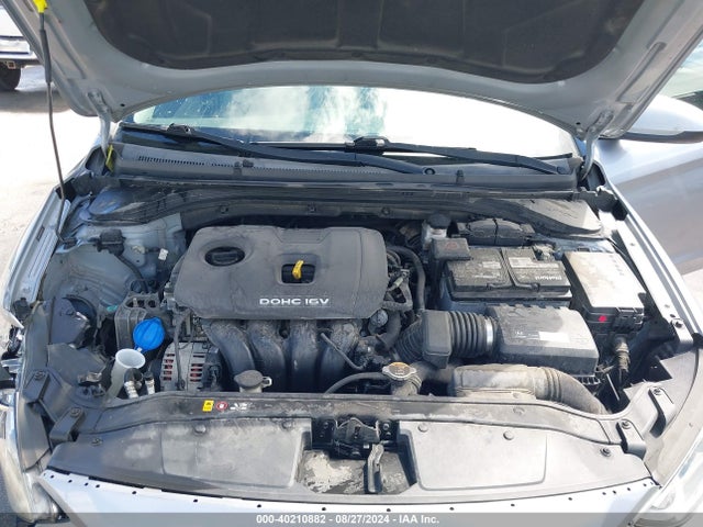 Hyundai ELANTRA SE 2017 5NPD84LFXHH155364 Image 10