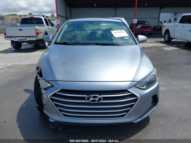 Hyundai ELANTRA SE 2017 5NPD84LFXHH155364 Image 13
