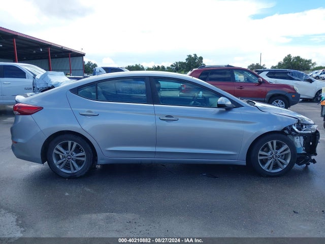 Hyundai ELANTRA SE 2017 5NPD84LFXHH155364 Image 14