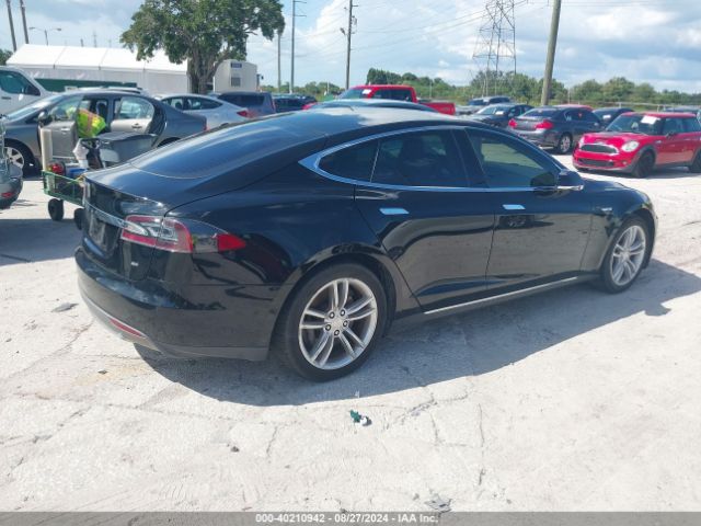 5YJSA1H12EFP62182 Tesla Model S P85