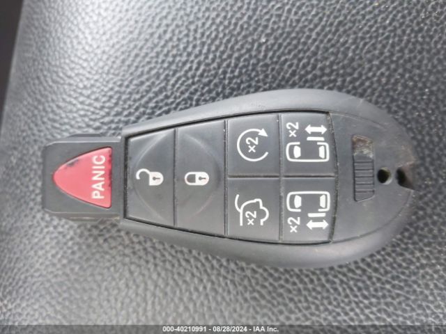 2C4RC1CG4GR207701 Chrysler Town & Country Touring-l
