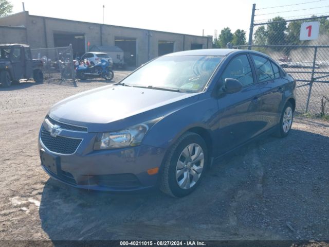 1G1PA5SGXE7170943 Chevrolet Cruze Ls Auto