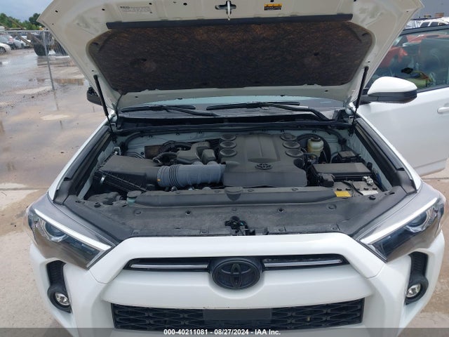 Toyota 4RUNNER SR5 2023 JTEEU5JR5P5289115 Image 10