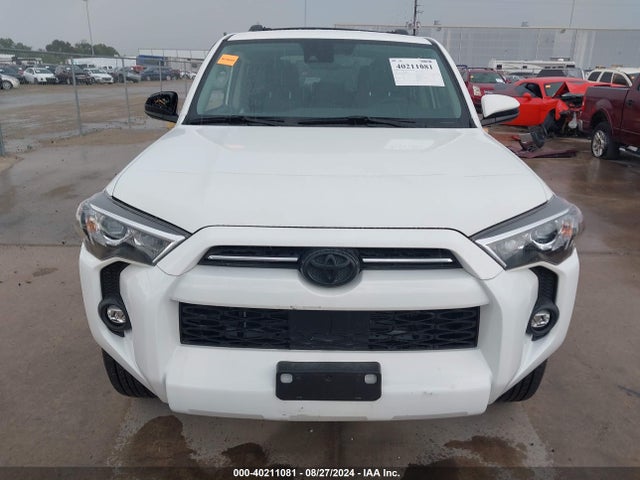 Toyota 4RUNNER SR5 2023 JTEEU5JR5P5289115 Image 12