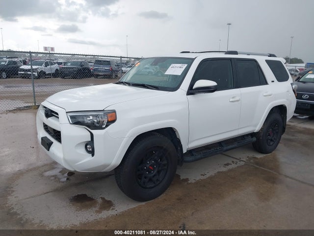 Toyota 4RUNNER SR5 2023 JTEEU5JR5P5289115 Image 2