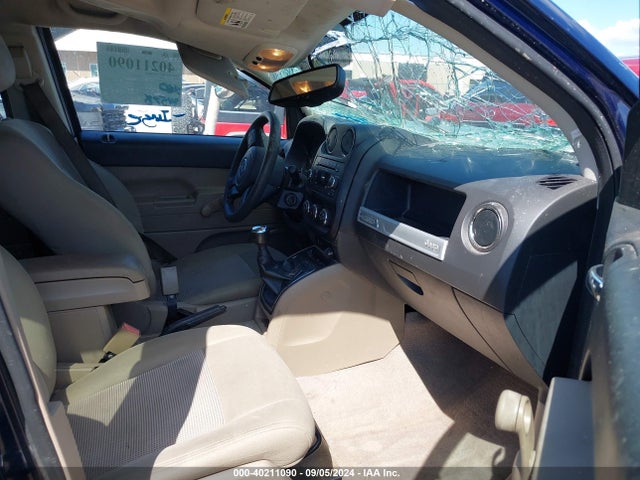 1C4NJCBA4GD732614 Jeep Compass Sport