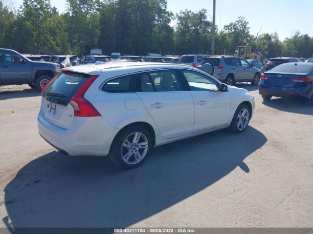 YV140MEB7F1203208 Volvo V60 T5 Premier