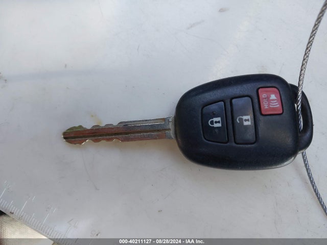 Toyota RAV4 LE 2014 JTMZFREVXEJ016738 Image 11