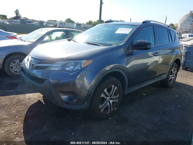 Toyota RAV4 LE 2014 JTMZFREVXEJ016738 Image 2